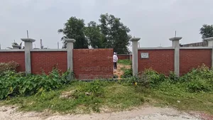 South-facing corner 10 Katha plot in Sector 10.