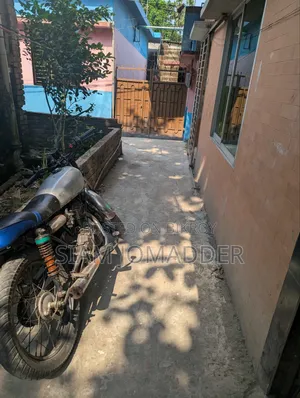 মোটরসাইকেল ২০১০ সাদা