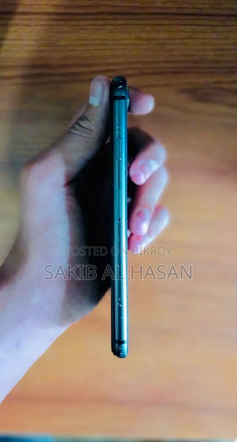 অ্যাপল আইফোন ৮ ২৫৬ জিবি ব্ল্যাক