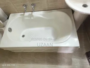 বিক্রয় হবে Fibre Made Bathtub | ব্যবহৃত মাত্র ১ বছর