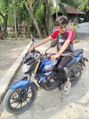 New Yamaha FZ 2024 Blue