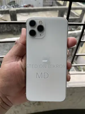 অ্যাপল আইফোন ১১ প্রো ২৫৬ জিবি সাদা