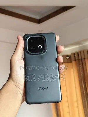 iQOO 256 GB Black