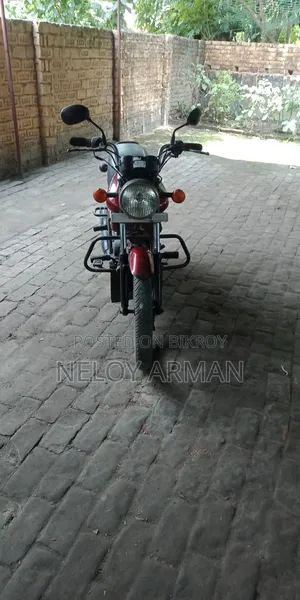 Mahindra Centuro 2017 Red
