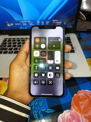 New Apple iPhone X 64 GB Black