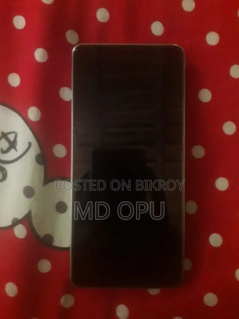 iQOO 256 GB White