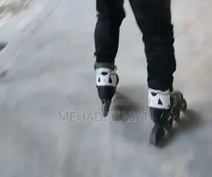 Tian-e Skating Shoes And Safety Guard For Sale (Excellent Condition)