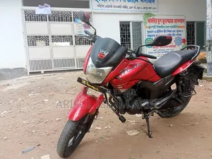 Hero Hunk 150 2018 Red