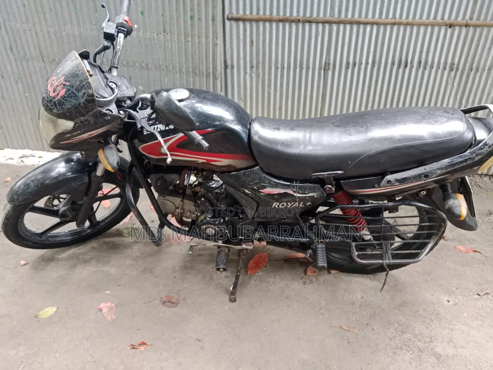 Royal Motorcycle 2016 Black