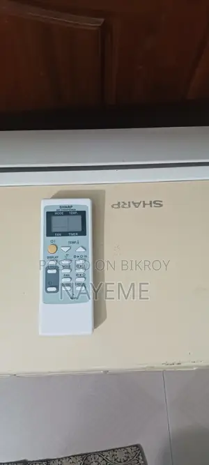 একেবারে ফ্রেশ শার্প ব্র্যান্ডের এসি
