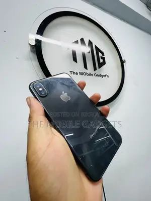Apple iPhone X 64 GB Black