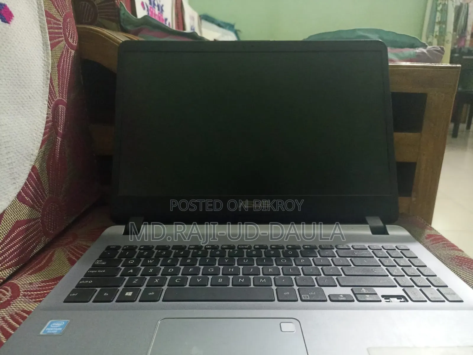 Laptop Asus VivoBook 15 X505BA 4GB Intel Pentium SSD 256GB