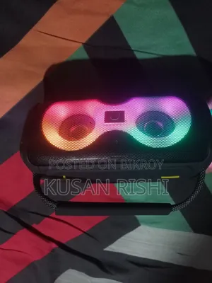 ইটি-৩১২ পোর্টেবল ওয়্যারলেস স্পিকার