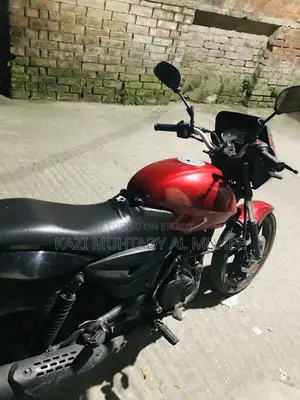 Bajaj Pulsar 150 2012 Red