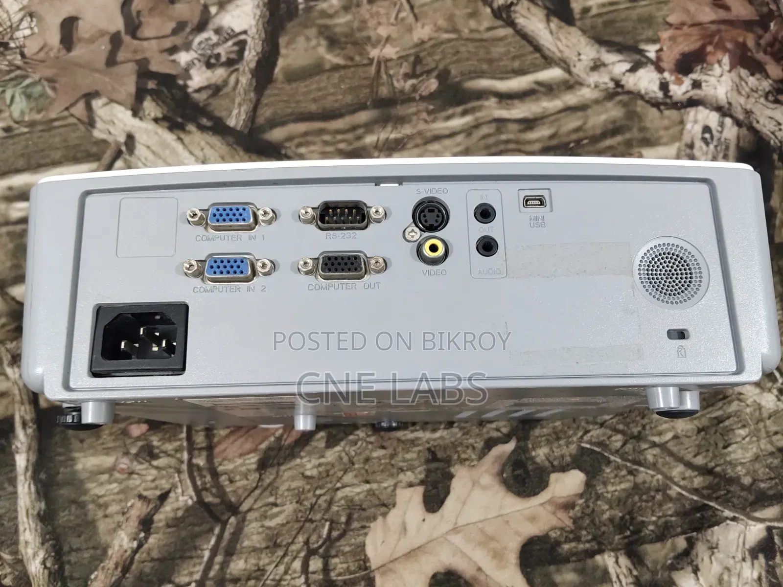 Vivitek D552 DLP Projector