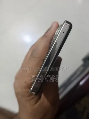 Vivo V40 Lite 256 GB Silver