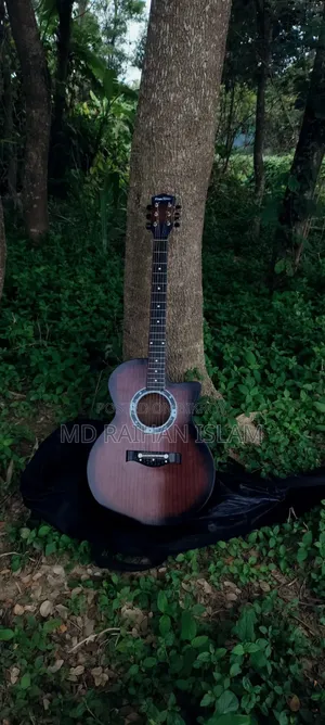 Monster Spanish Guitar – Premium Look, Sweet Sound!