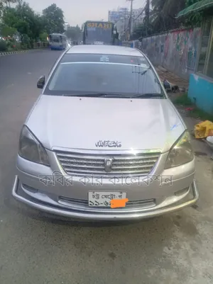 টয়োটা প্রিমিয়ো ২০০৩ সিলভার
