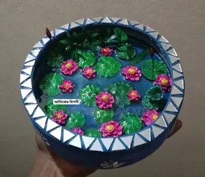 Handmade Resin Lotus Pond 6.5 Inch