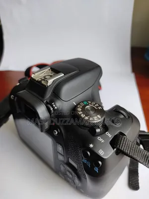 Canon Eos 2000d With 18-135mm Stm Master Lens
