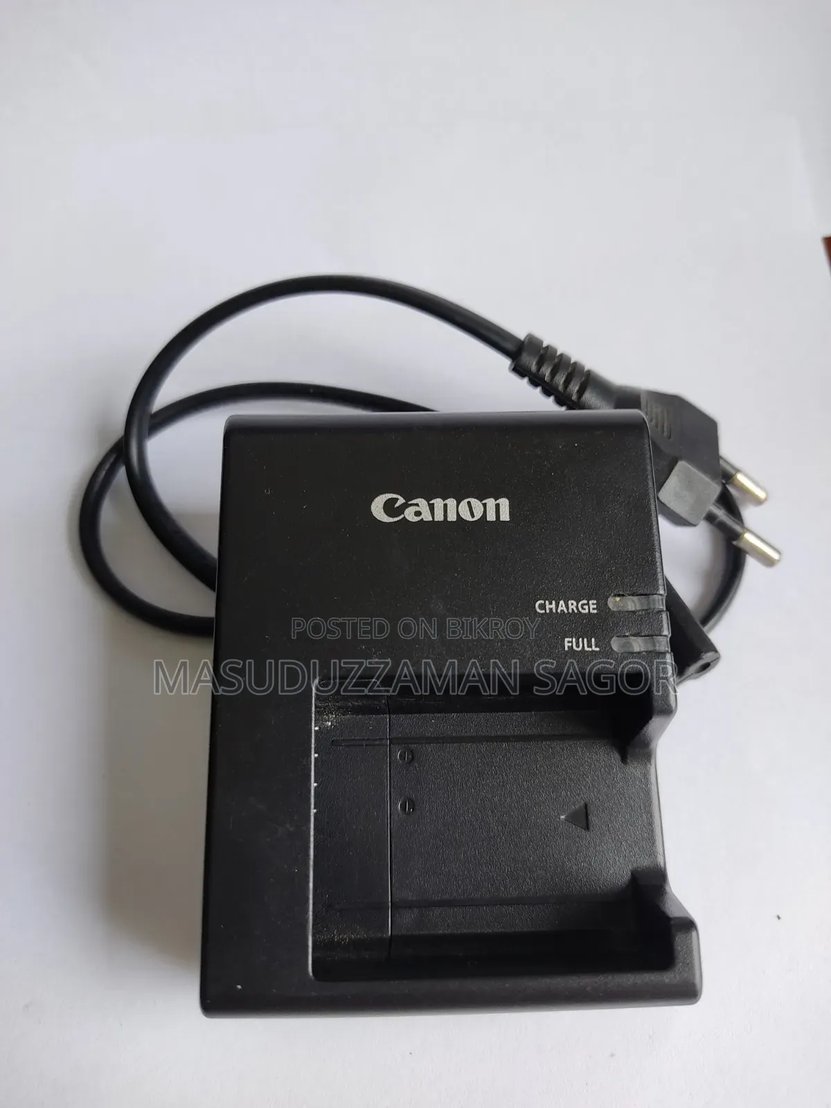 Canon Eos 2000d With 18-135mm Stm Master Lens