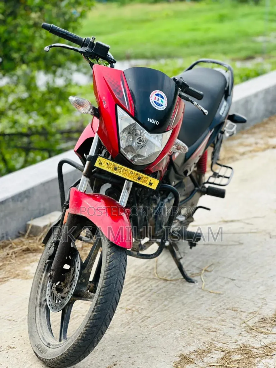 Hero Glamour 2018 Red