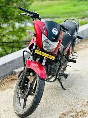 Hero Glamour 2018 Red