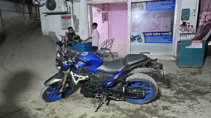 Runner Bolt 165R 2020 নীল