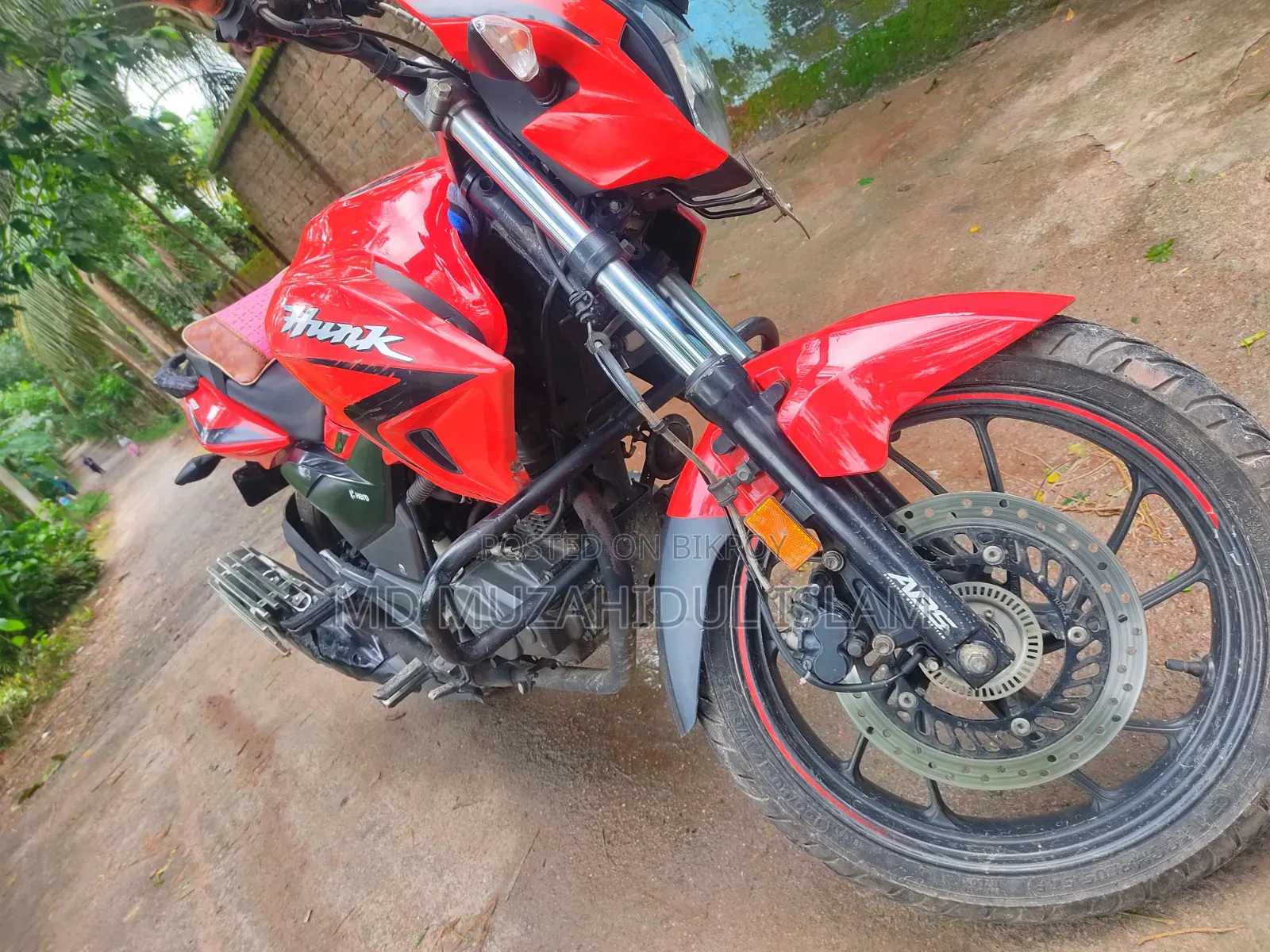 Hero Hunk 2023 Red