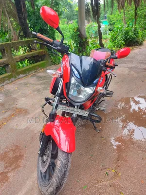 Hero Hunk 2023 Red
