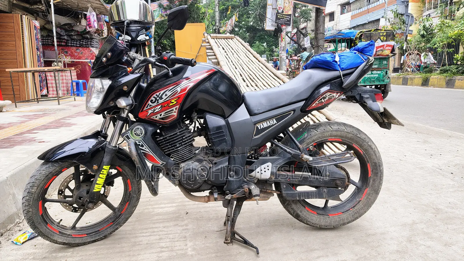 ইয়ামাহা এফজেড ২০১৩ কালো