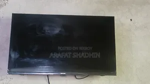 Walton Imotion 24" Hd Led Tv (with box)