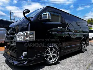 Toyota HiAce 2021 Black