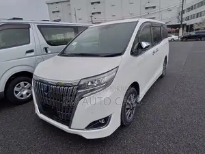Toyota Esquire 1.8 Front Wheel Drive Hybrid (7 Seater) 2021 Pearl