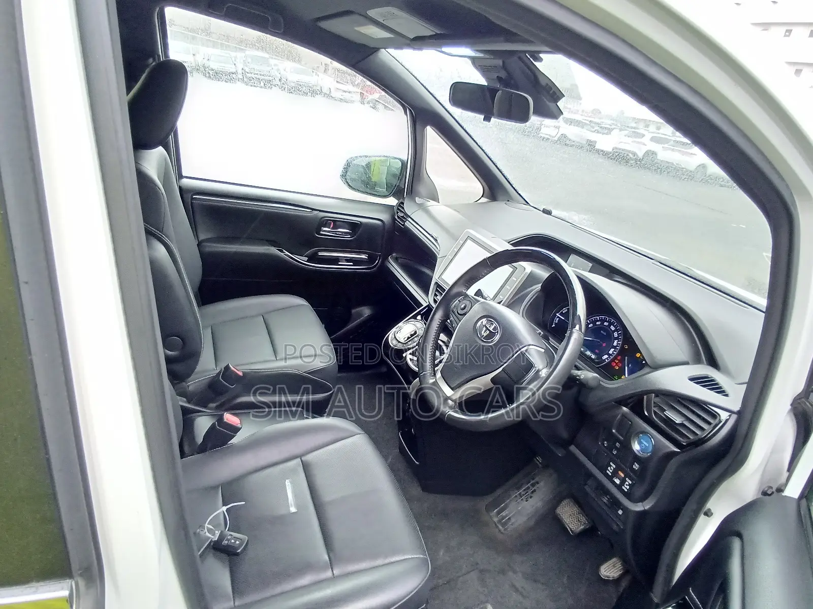 Toyota Esquire 1.8 Front Wheel Drive Hybrid (7 Seater) 2021 Pearl