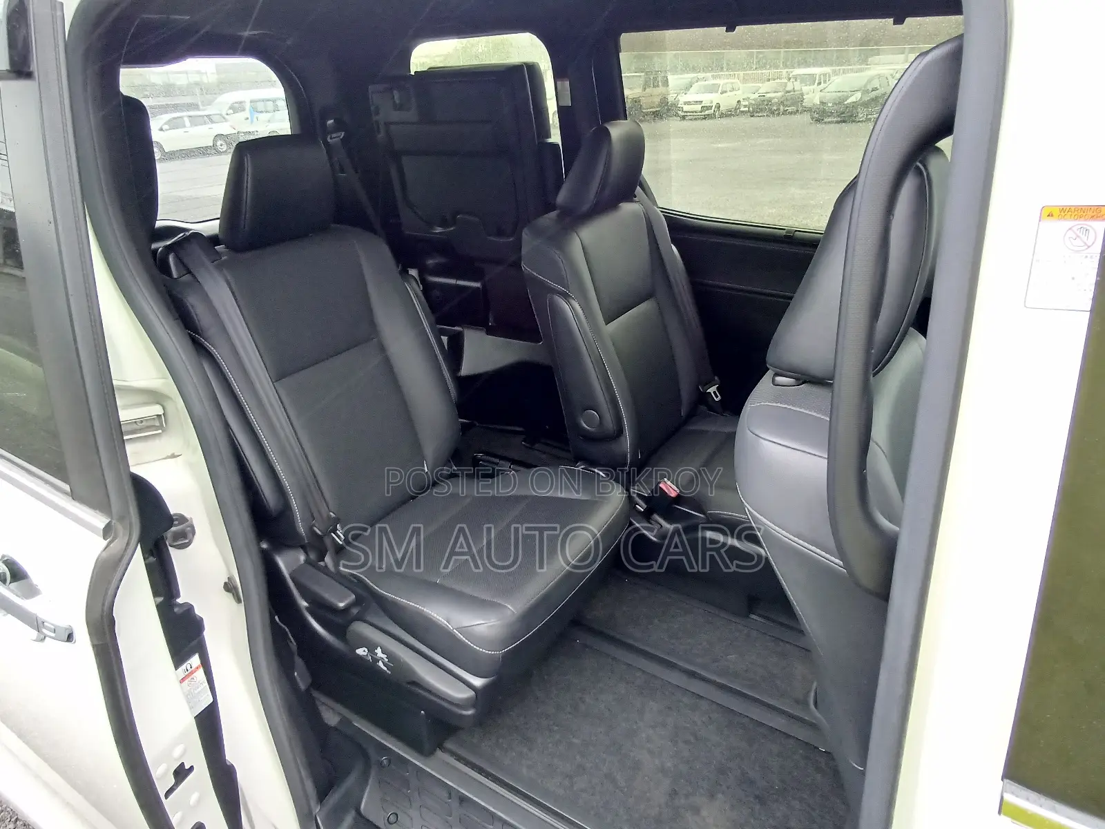 Toyota Esquire 1.8 Front Wheel Drive Hybrid (7 Seater) 2021 Pearl