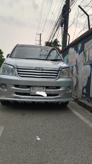 Toyota Noah 2003 Silver