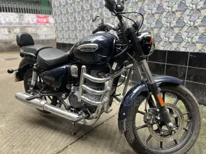Royal Enfield Meteor 350 2025 Blue
