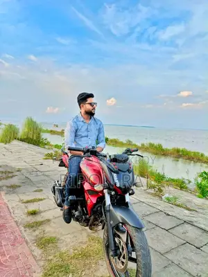 ইয়ামাহা এফজেড ২০১৮ রেড