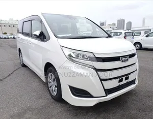 Toyota Noah 2021 White