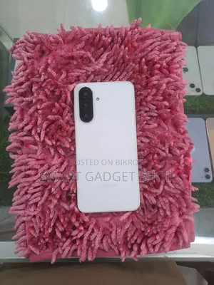 স্যামসাং গ্যালাক্সি এ২৬ ১২৮ জিবি সাদা