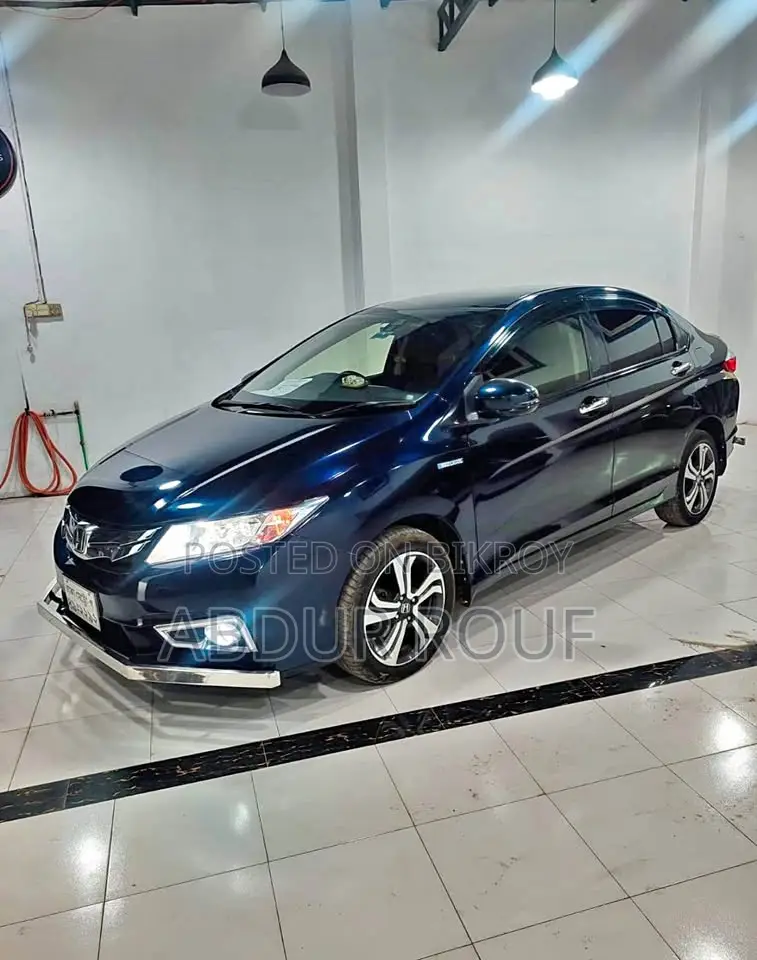 Honda Grace 1.5 Hybrid AWD 2017 Blue