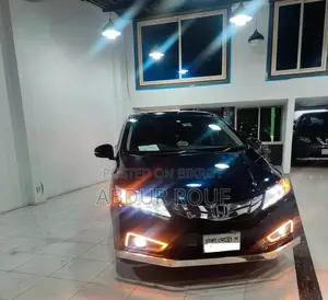 Honda Grace 1.5 Hybrid AWD 2017 Blue
