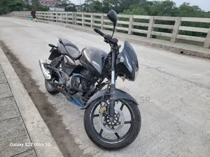 বাজাজ পালসার ১৫০ ২০১৯ ব্ল্যাক
