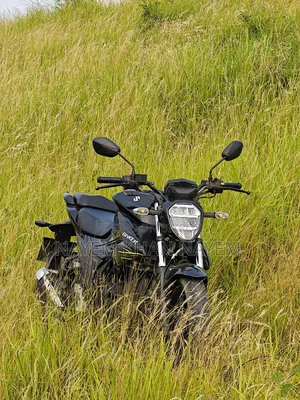 সুজুকি জিক্সার এসএফ ২০২২ ব্ল্যাক