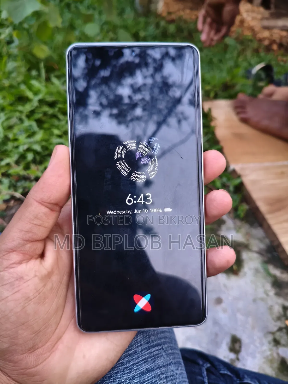 আইকিউওও জেড১০ ২৫৬ জিবি সাদা