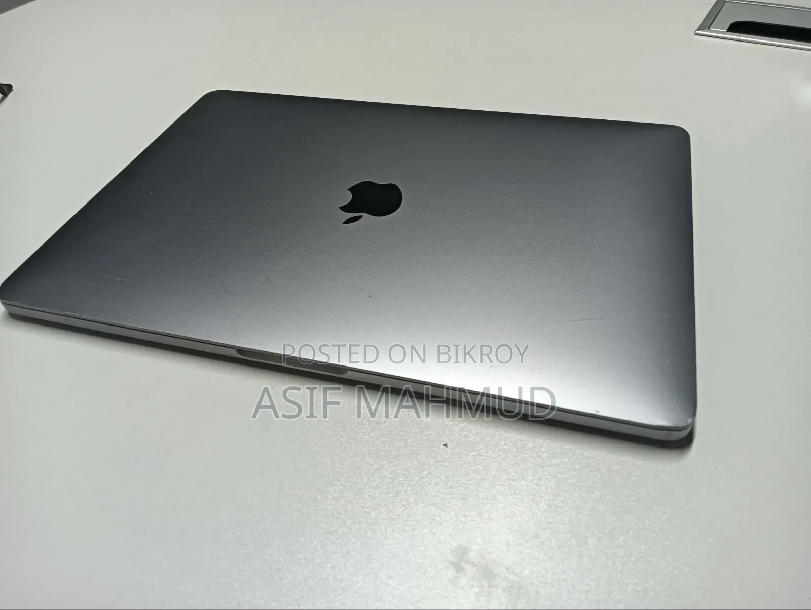 Laptop Apple MacBook Pro 2017 16GB Intel Core I7 SSD 256GB