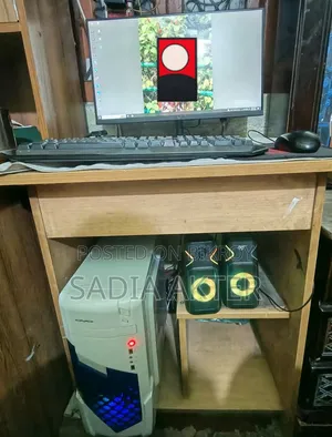 Desktop Computer 4GB Intel Core I7 HDD+SSD 1T