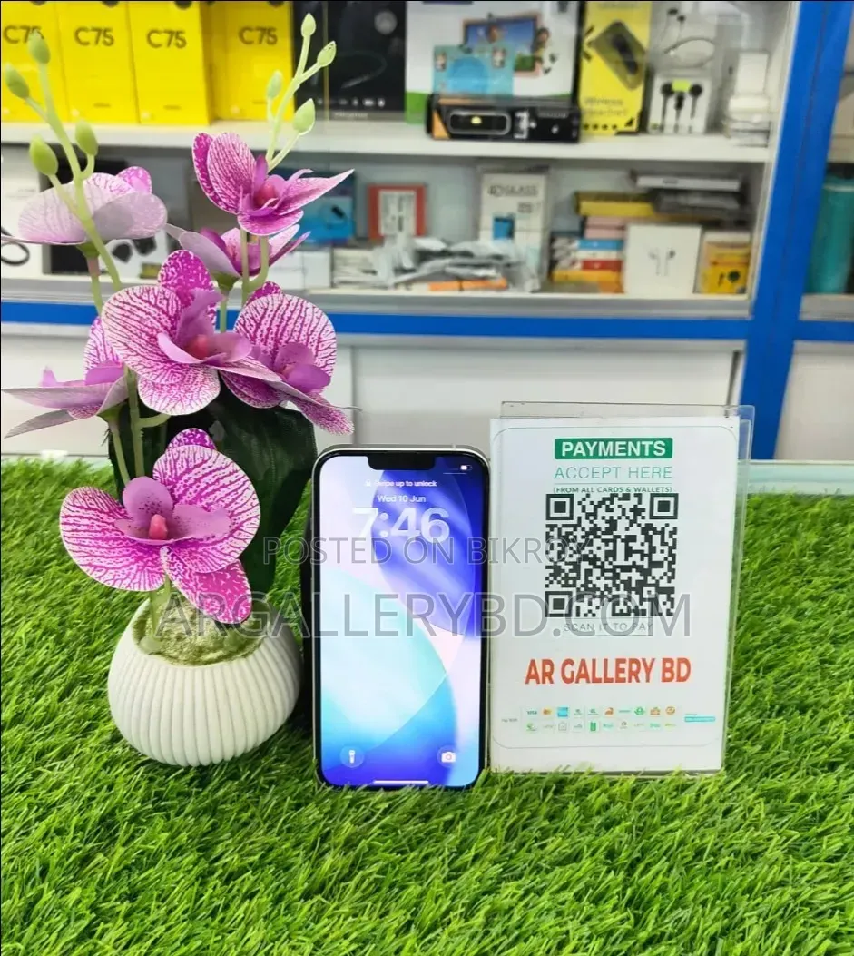 Apple iPhone 13 128 GB White