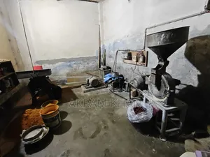 Turmeric, Chili, Rice Machine